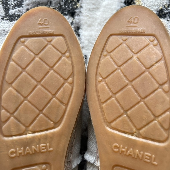 Authentic CHANEL size 40 Interlocking CC LOGO Tweed Espadrilles - Beige/Black - Picture 9 of 10